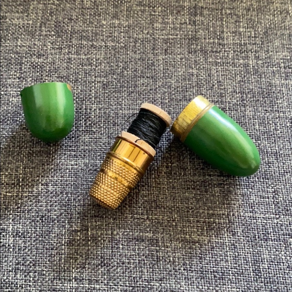 German Vintage thimble thread metal carrier
